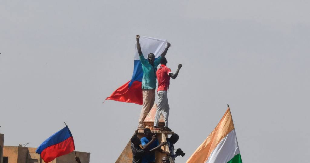 Centenas de pessoas manifestam-se no Níger a pedir saída de soldados americanos