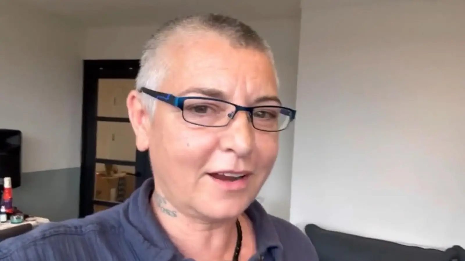 O último vídeo de Sinéad O’Connor: a casa nova em Londres e a perda insuportável do filho Shane