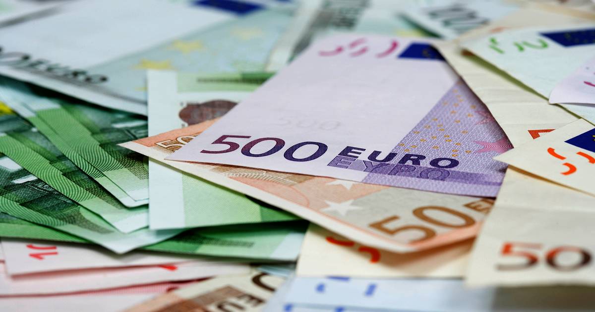 Taxas e multas cobradas no primeiro semestre somam recorde de €2 mil milhões