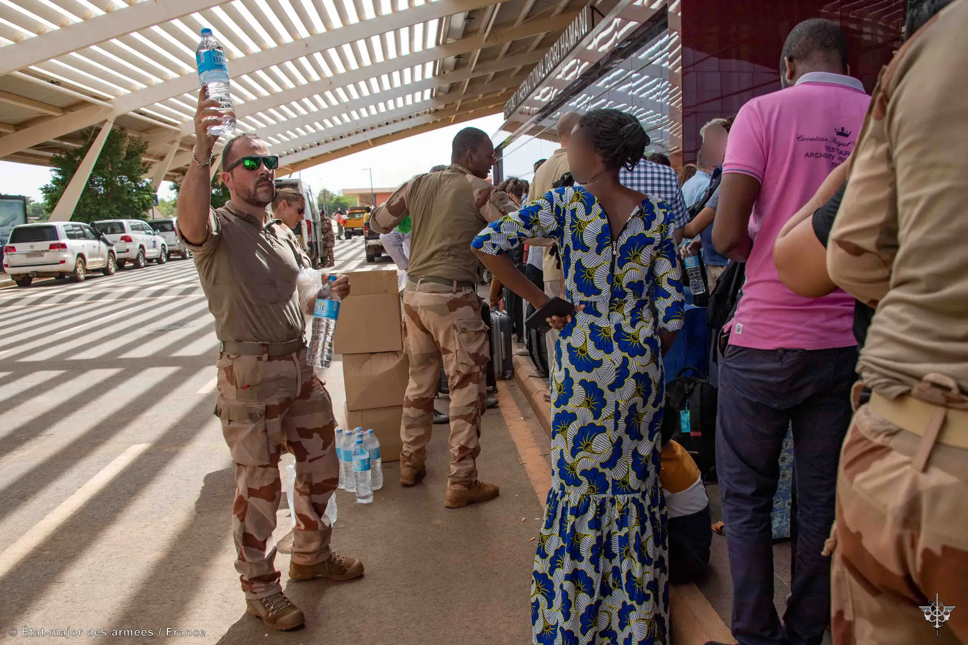 Os militares franceses vão começar a deixar o Niger dentro de "uma semana"