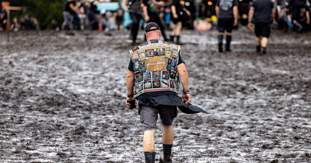 Grande festival de heavy metal na Alemanha transformou-se num enorme lamaçal