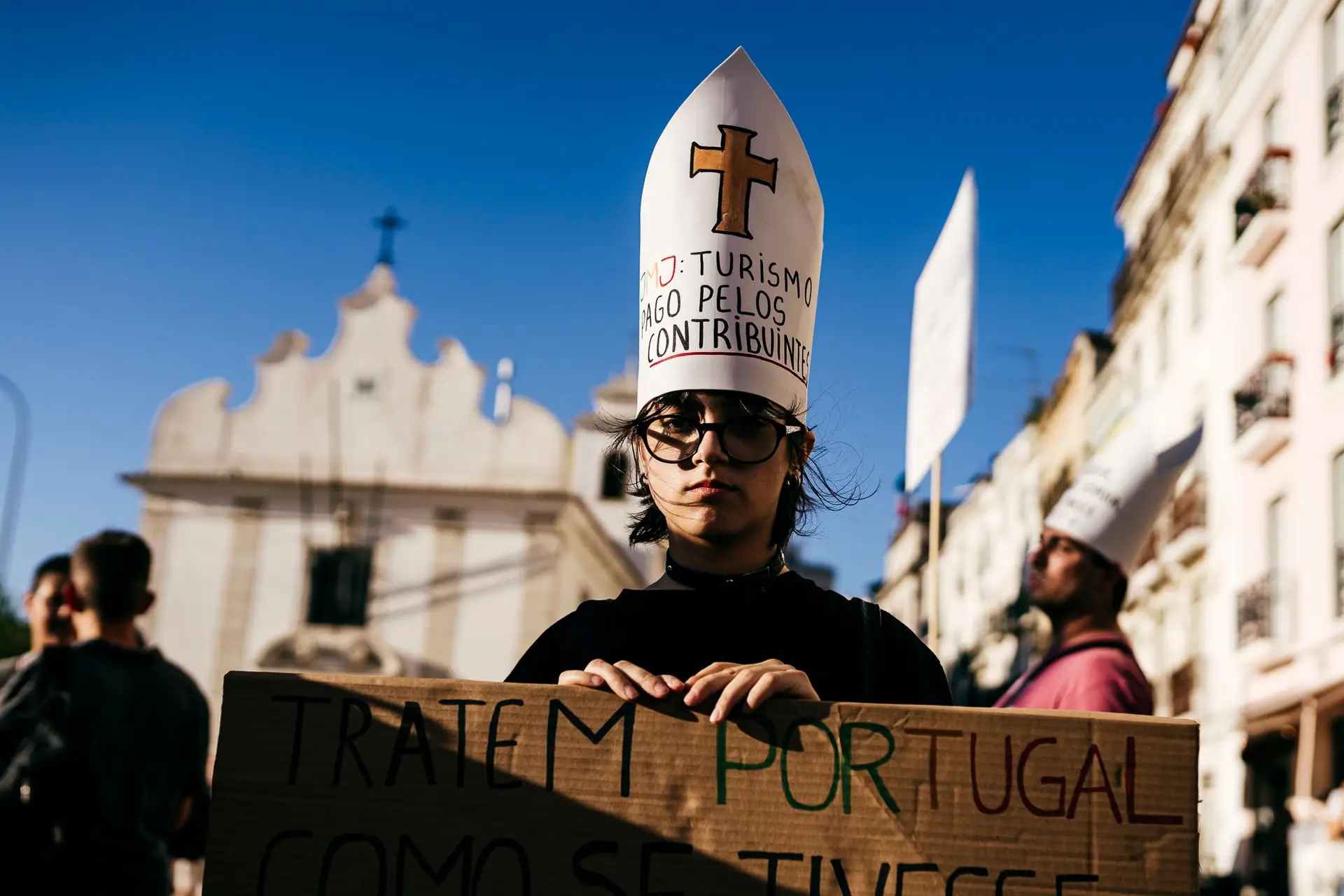 Longe de Deus, só nos resta a morte