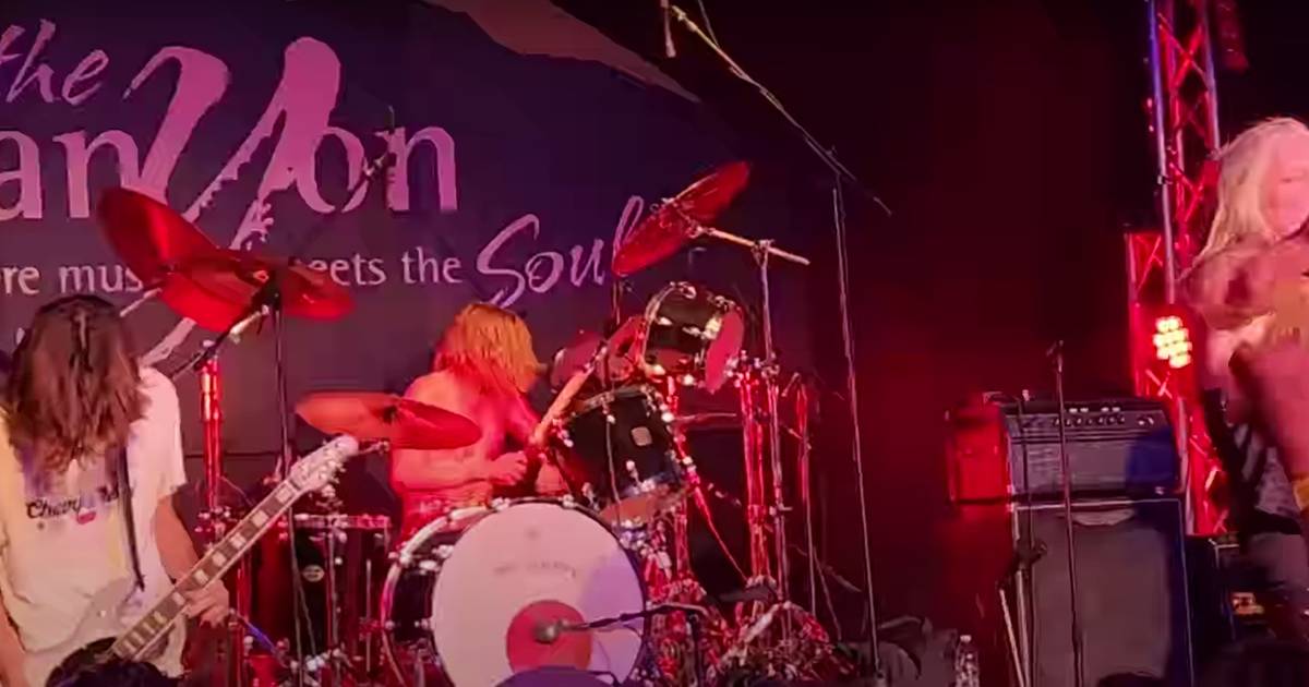 Filho de Taylor Hawkins toca clássicos do rock com antiga banda liderada pelo pai: veja os vídeos