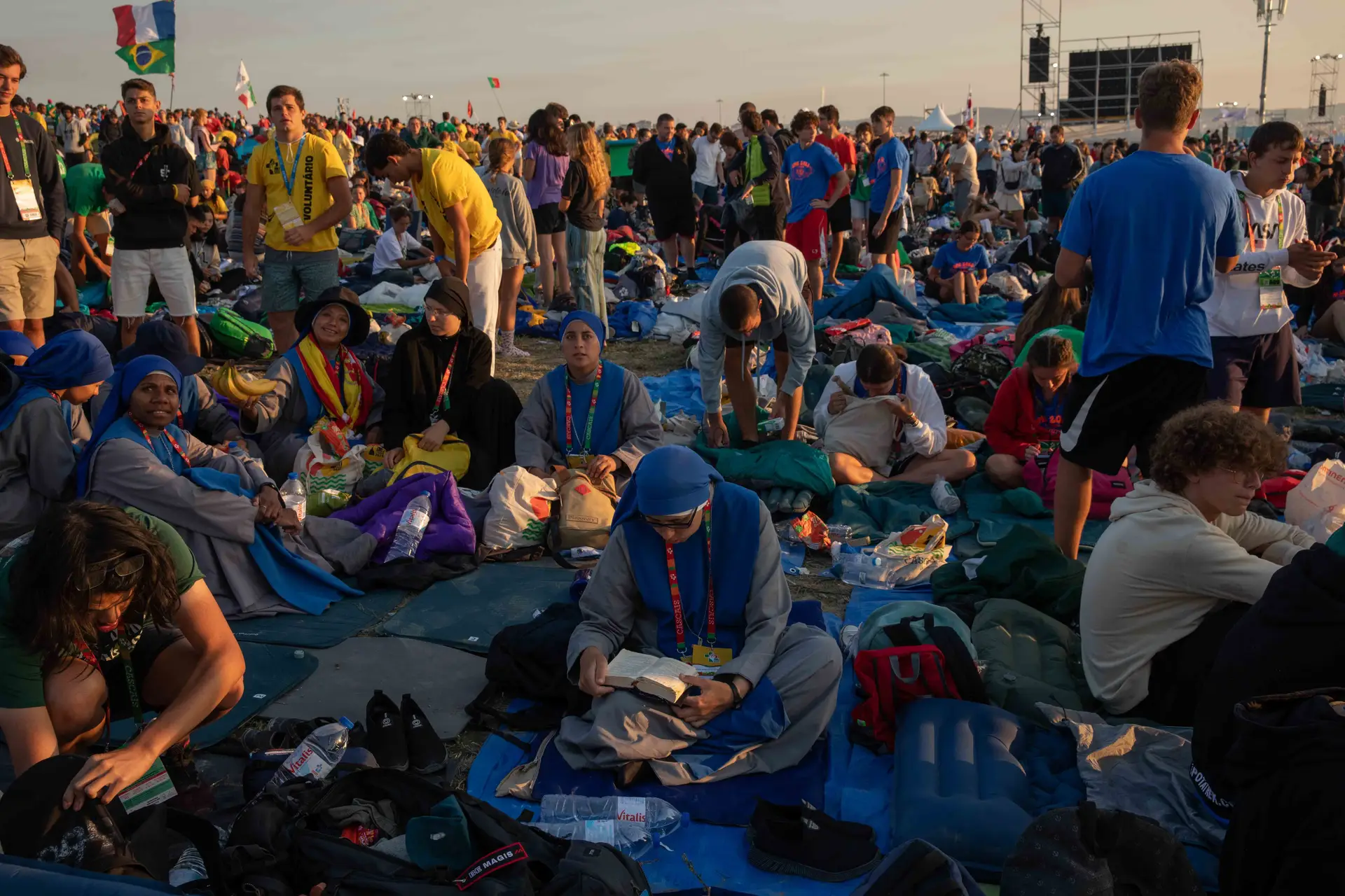 Fotogaleria: da alvorada ao som de música tecno à missa no último dia da Jornada da Juventude