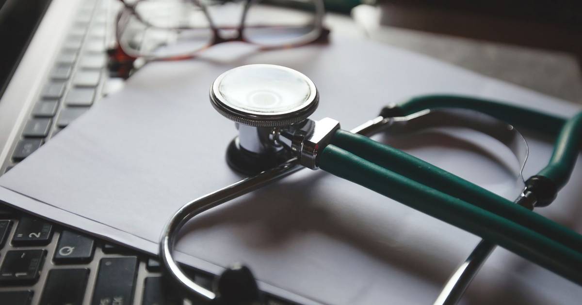“Centenas de médicos de áreas cirúrgicas” ameaçam deixar o Serviço Nacional de Saúde depois de medida anunciada por Pizarro