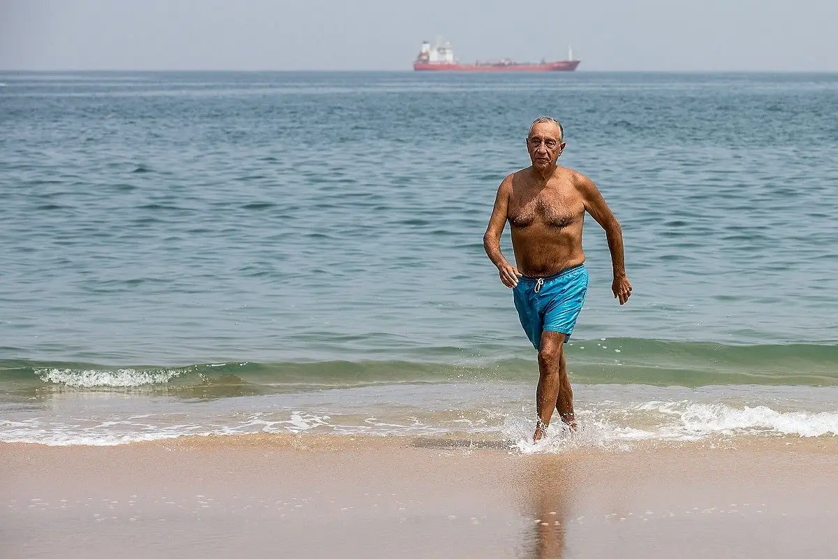 Nove dias sem parar: o trabalho intenso de Marcelo durante as "férias" em Monte Gordo