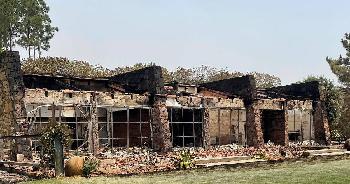 Antes e depois do fogo: veja como era e como ficou o turismo rural TEIMA, em Odemira