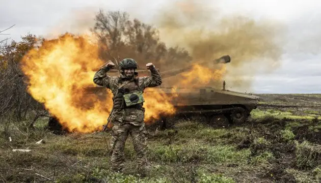 Zelensky anuncia que a Ucrânia já está a produzir, pela primeira vez, armas de propulsão: o que marcou o 649º dia de guerra
