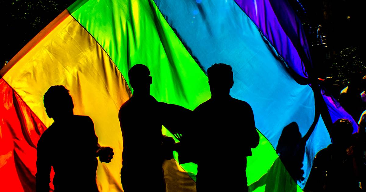 Católicos LGBT+ apedrejados por grupo durante a JMJ