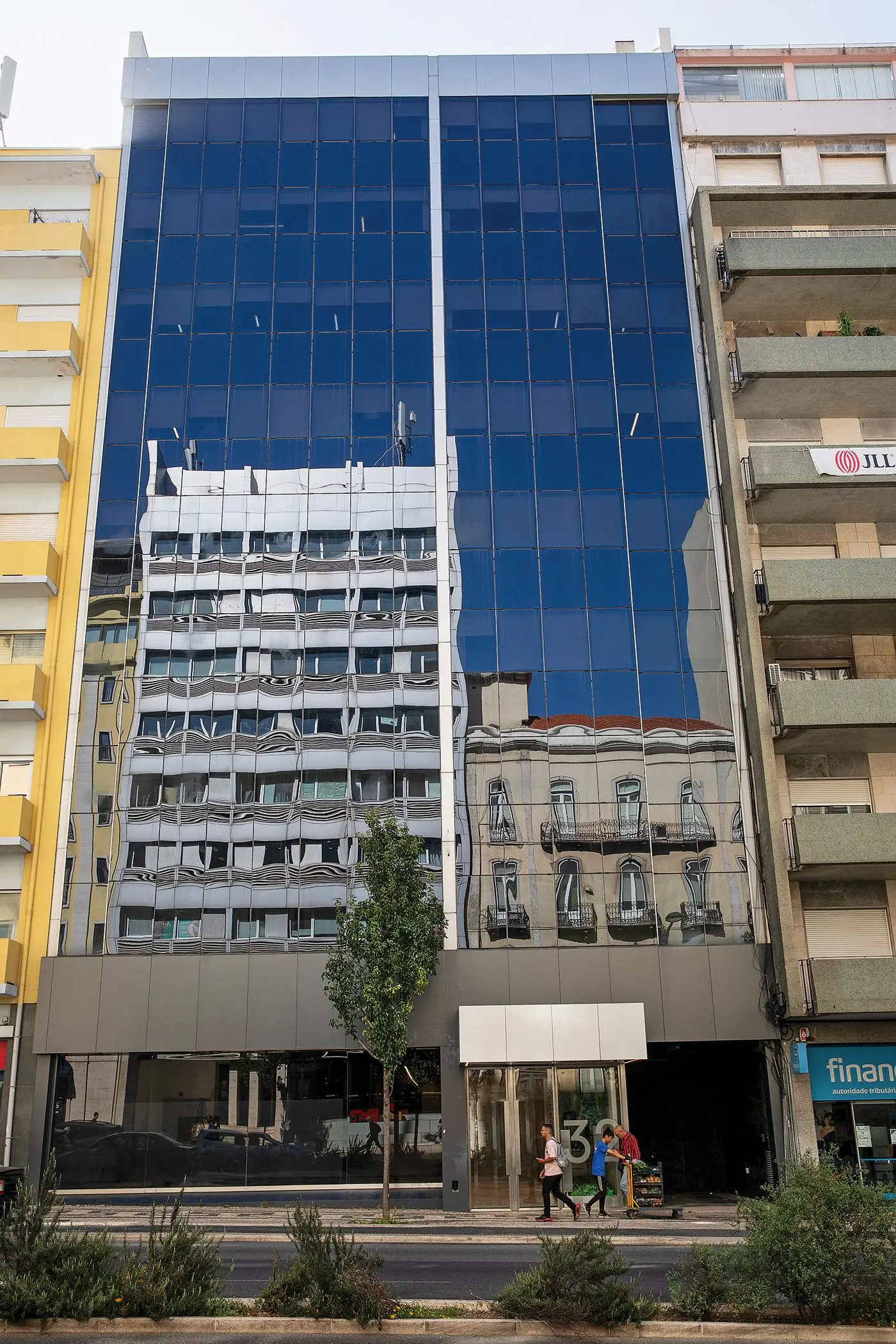 Entre 2018 e 2020, a Altice vendeu sete edifícios da antiga PT no centro de Lisboa a Hernâni Vaz Antunes por cerca de €24 milhões