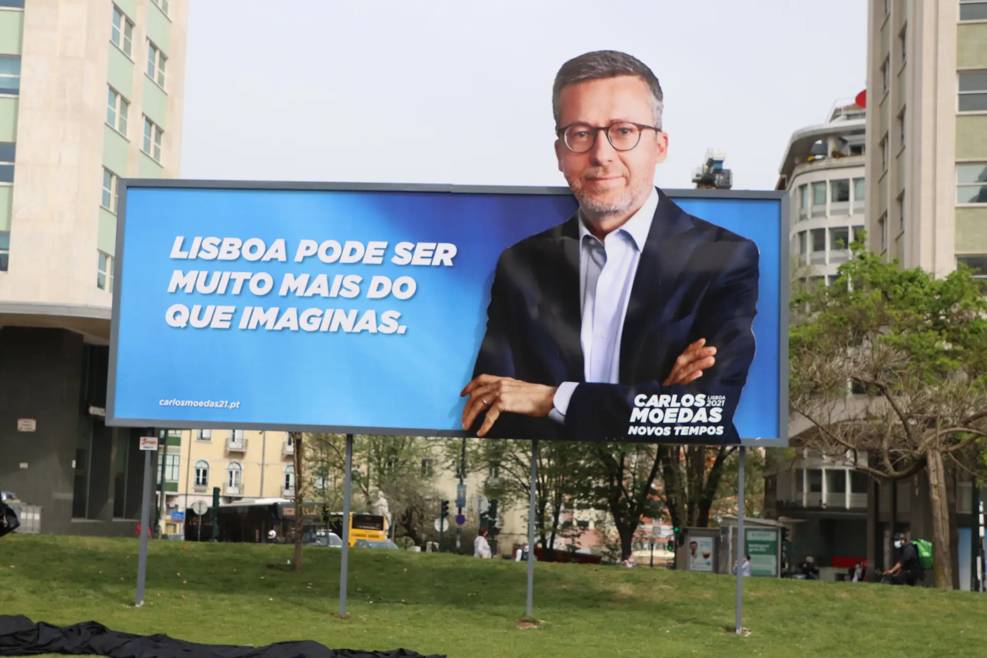 Moedas resume dois anos de mandato em Lisboa ao verbo "fazer" mas PS acusa-o de "passividade"