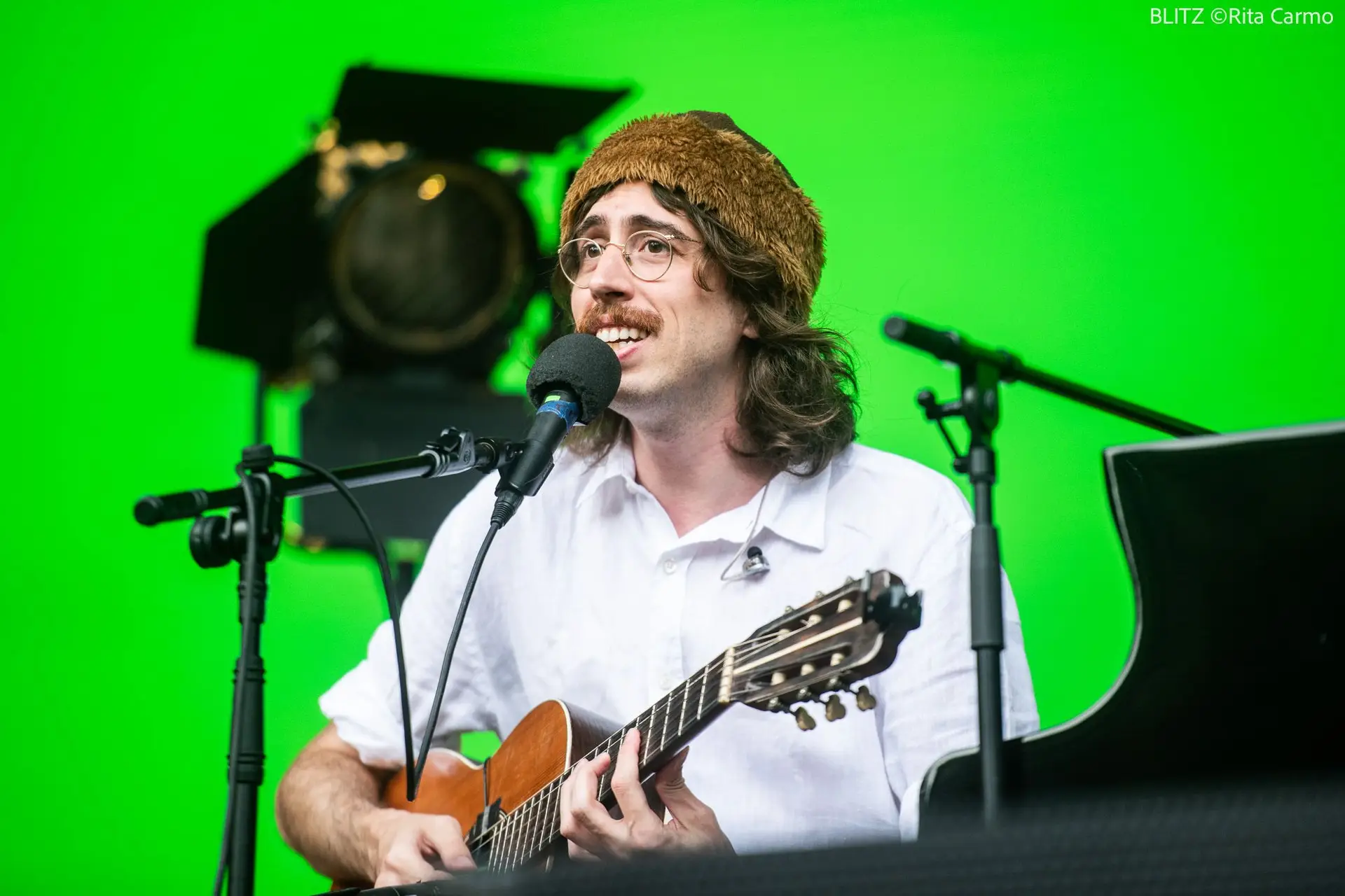 Tim Bernardes no Vodafone Paredes de Coura 2023
