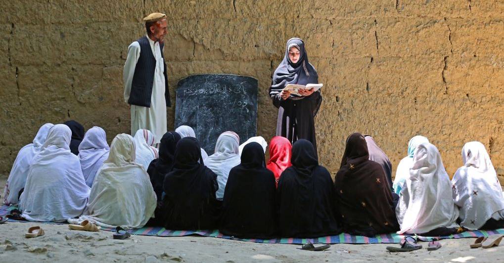 Os talibãs não as deixam estudar, mas elas não se dão por vencidas: 50 afegãs vão frequentar universidades portuguesas