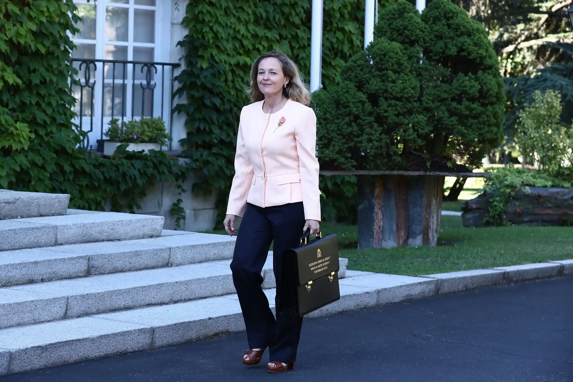 Espanhola Nadia Calviño aspira à presidência do Banco Europeu de Investimentos (e tem fortes possibilidades de ser eleita)