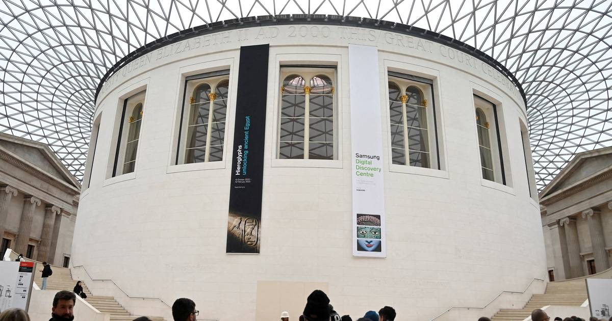 Mais de 1500 peças foram roubadas: diretor do Museu Britânico demite-se