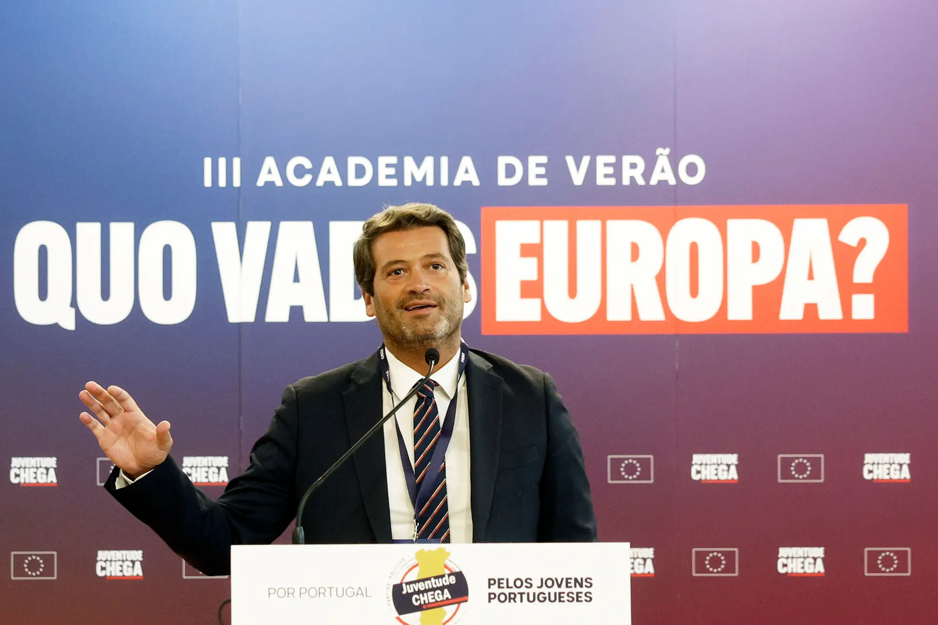 André Ventura discursa no arranque da III Academia de Verão do Chega, na Assembleia da República