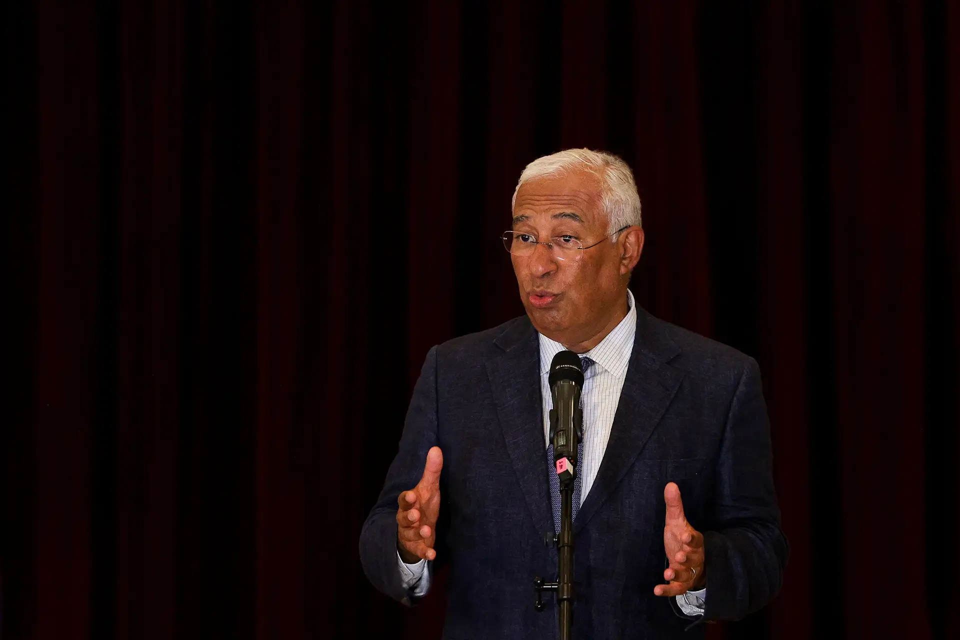 Costa diz que o Governo está a avaliar o valor do travão a aplicar às rendas