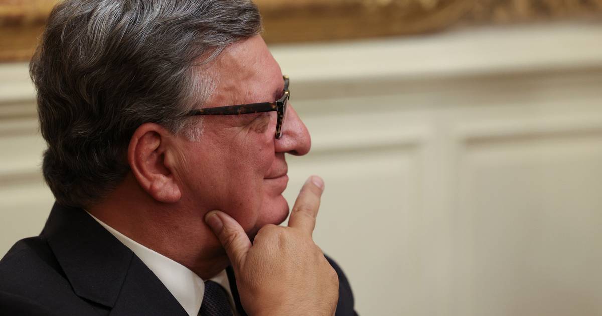 Durão Barroso ataca esquerda intolerante, que se considera 