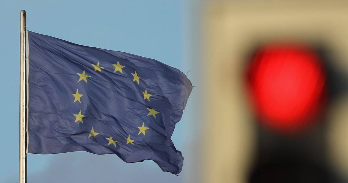 Rede europeia de grupos de reflexão desafia Bruxelas com orçamento alternativo para a UE