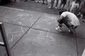 Segurem-se bem às bainhas dos vossos vestidos