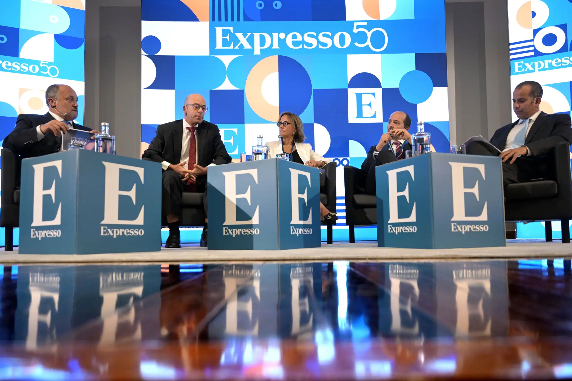 Luís Magalhães, Rui Soucasaux Sousa, Ivone Rocha, Manuel Fontaine e o moderador Pedro Sousa Carvalho