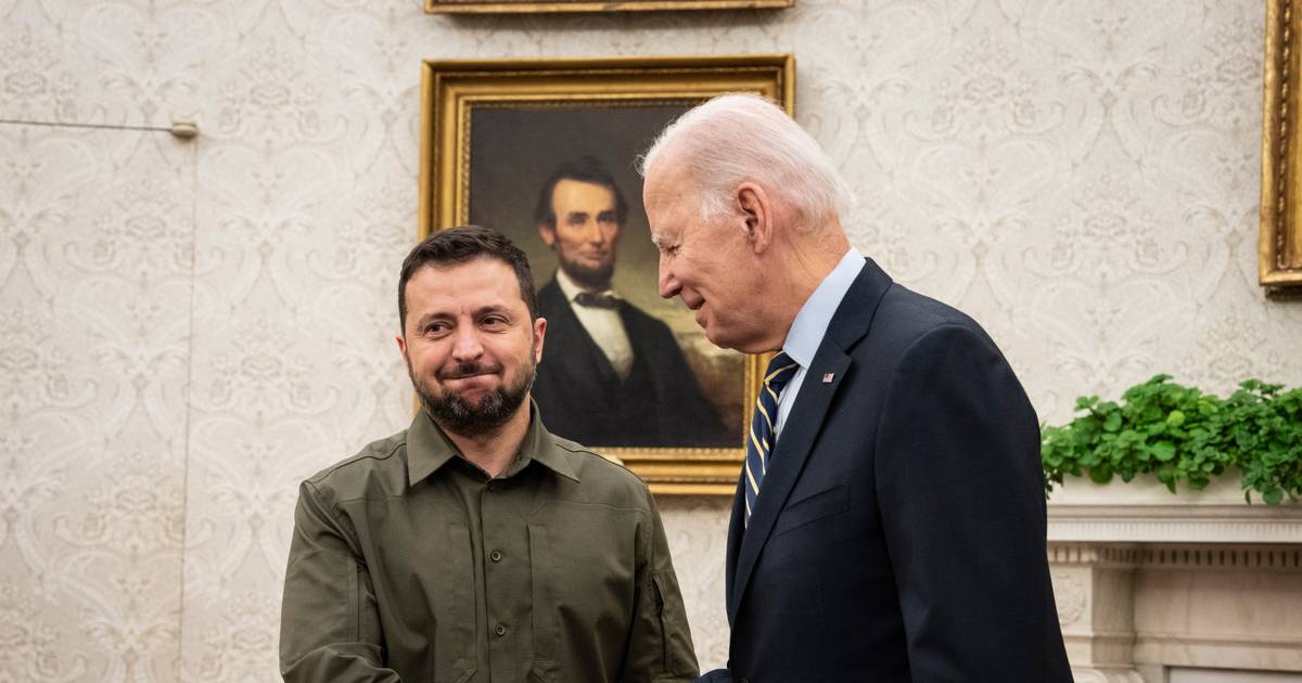 Biden anunciou reforço militar à Ucrânia, mas Congresso americano congelou milhões em ajuda