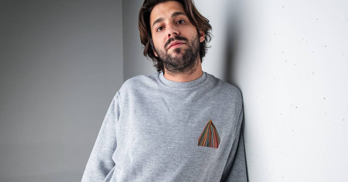 Salvador Sobral atua nos prémios Goya, os Óscares espanhóis: “Obrigado à academia por chamar um cantor português”