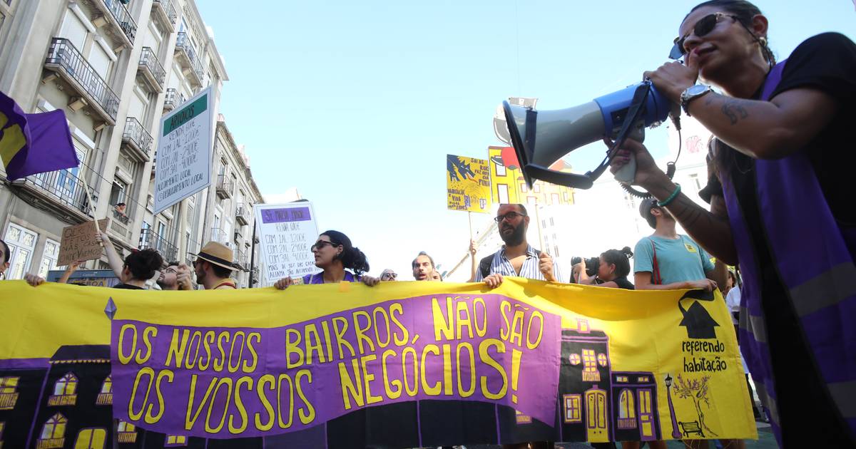 Habitação: Milhares protestam em Lisboa e deixam críticas a Costa e Marcelo
