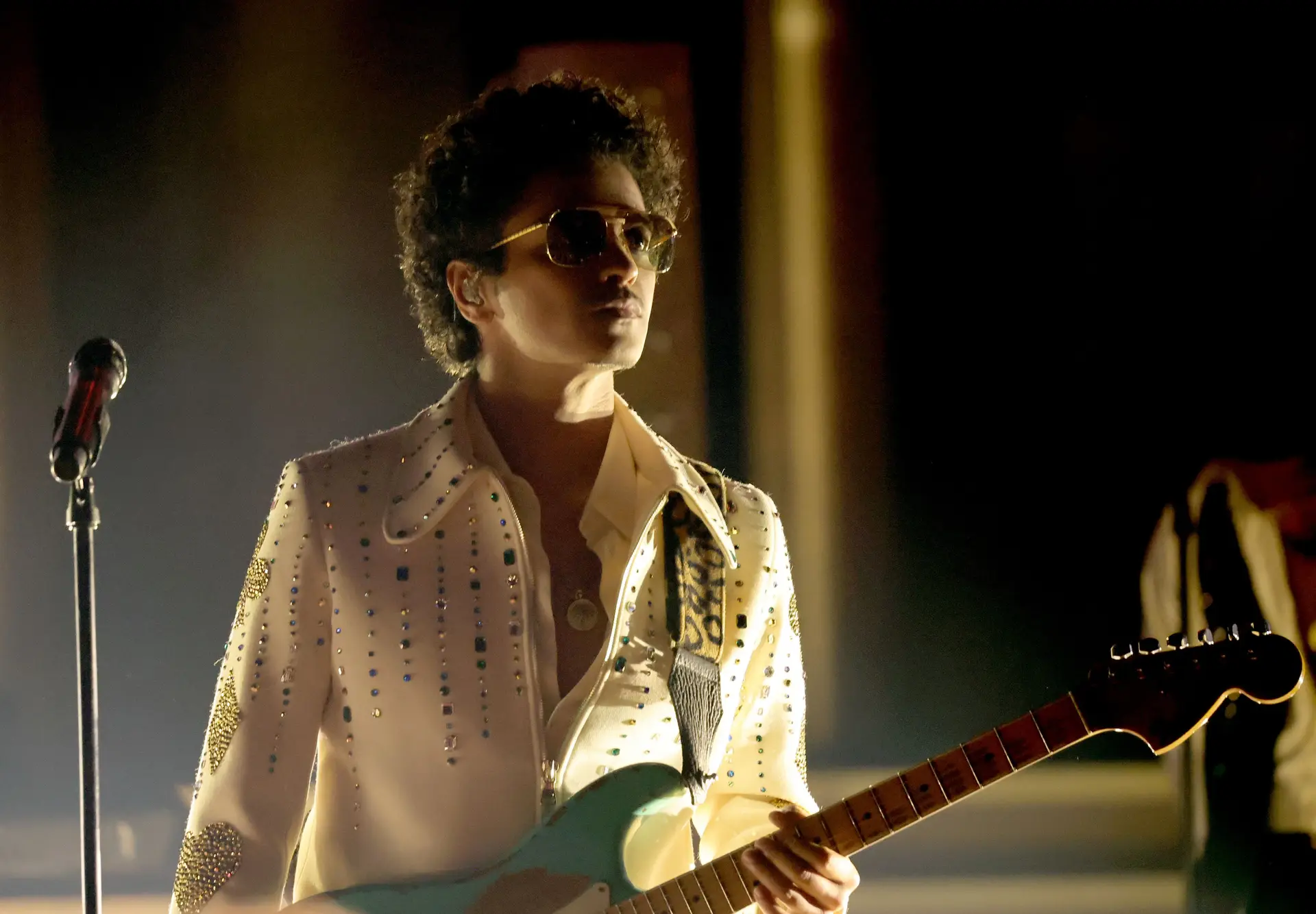 Bruno Mars saiu de Israel tão depressa que deixou todo o seu equipamento para trás