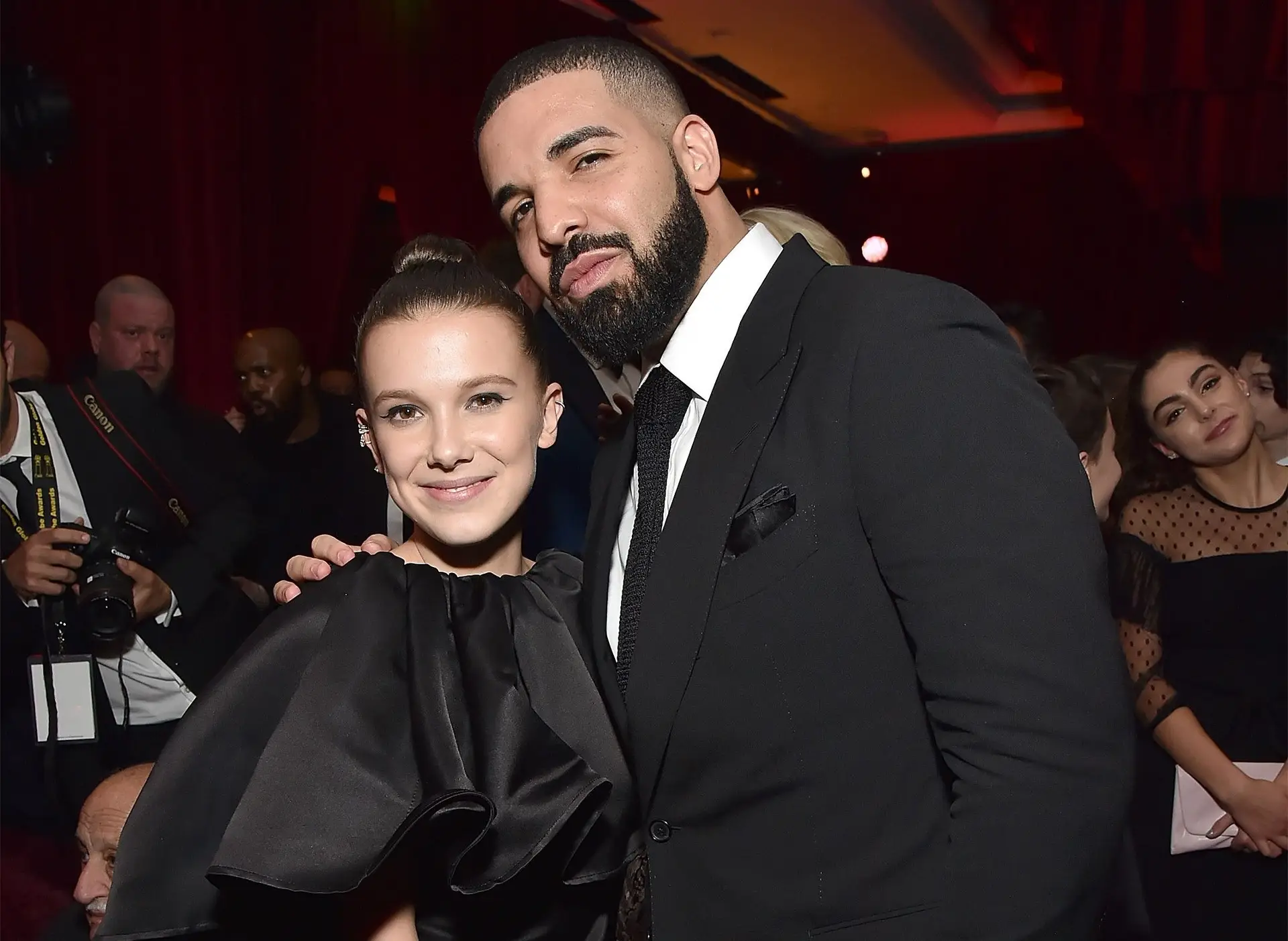 Drake e Millie Bobby Brown em 2018
