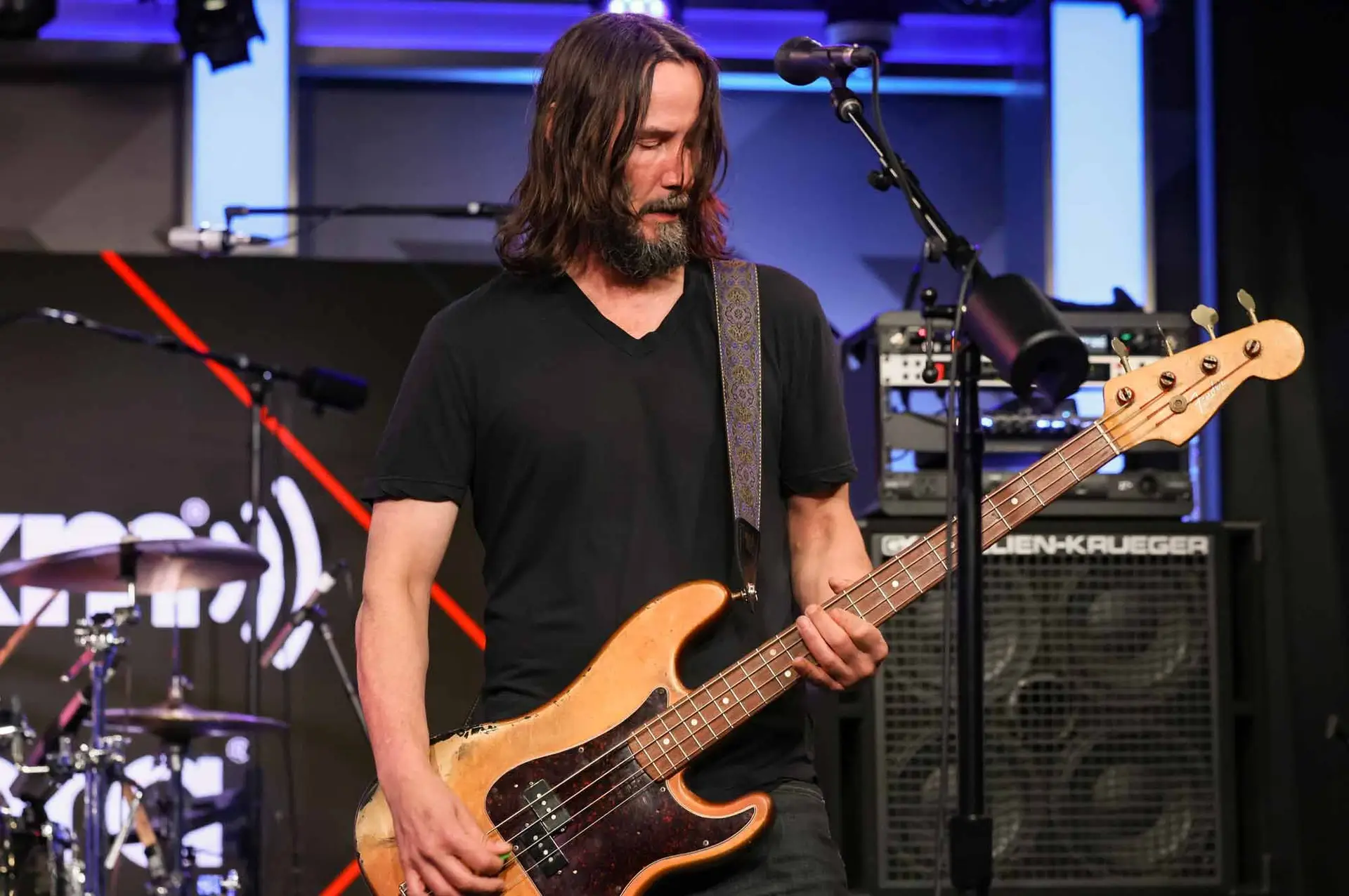 Keanu Reeves