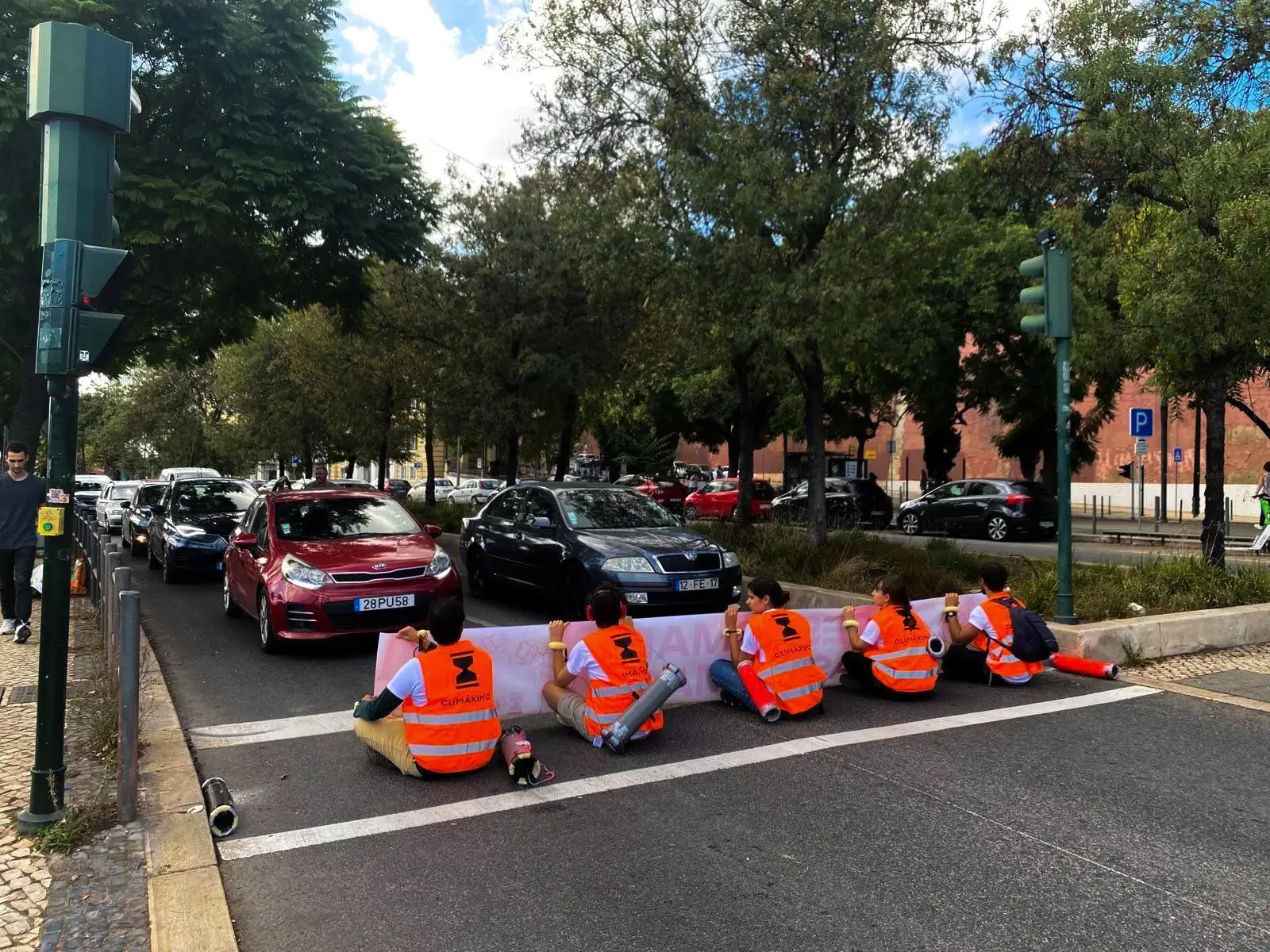 Ativistas da Climáximo que bloquearam a 24 de julho em Lisboa foram detidas