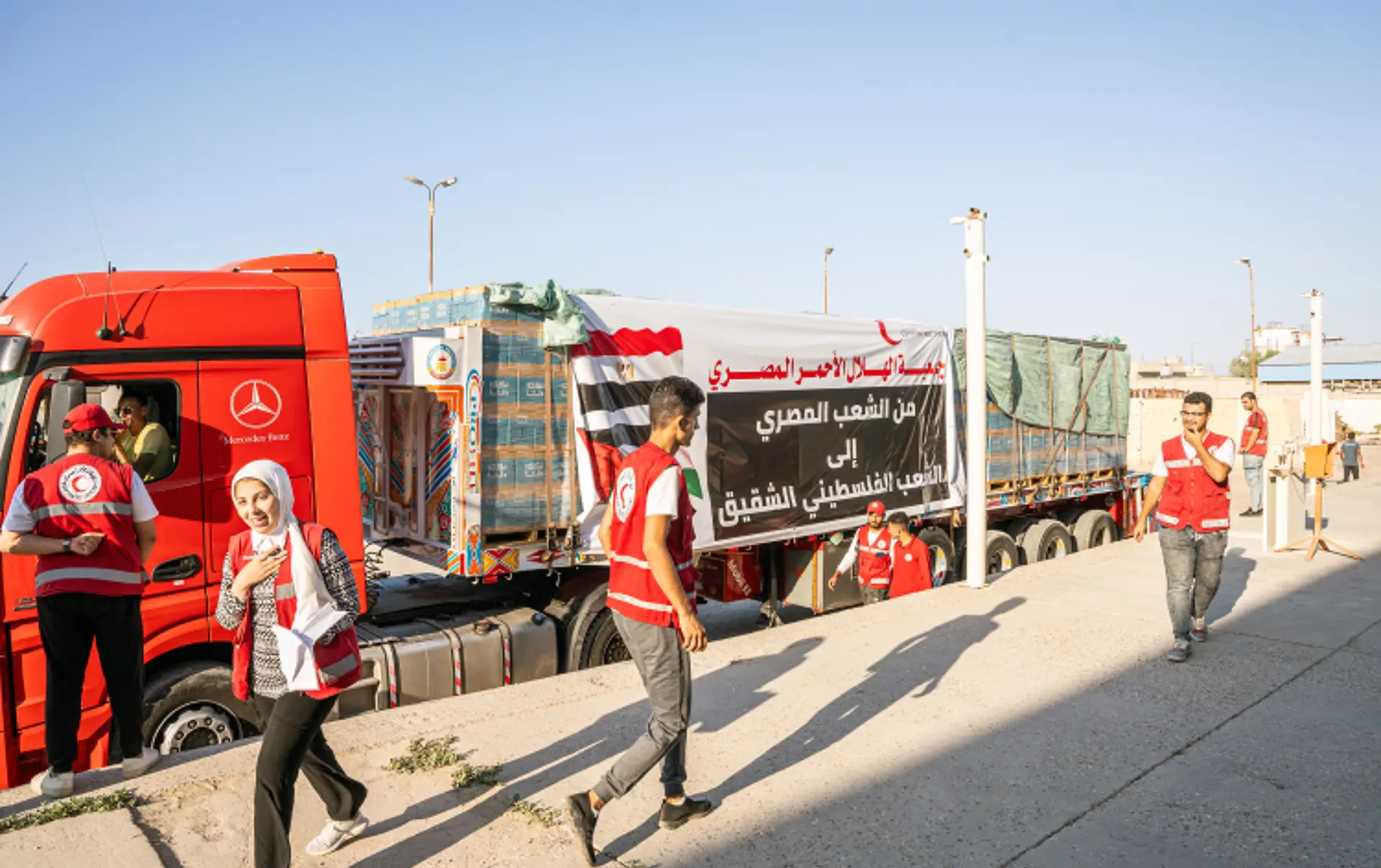 Egito anuncia “passagem duradoura” de ajuda para Gaza através de Rafah