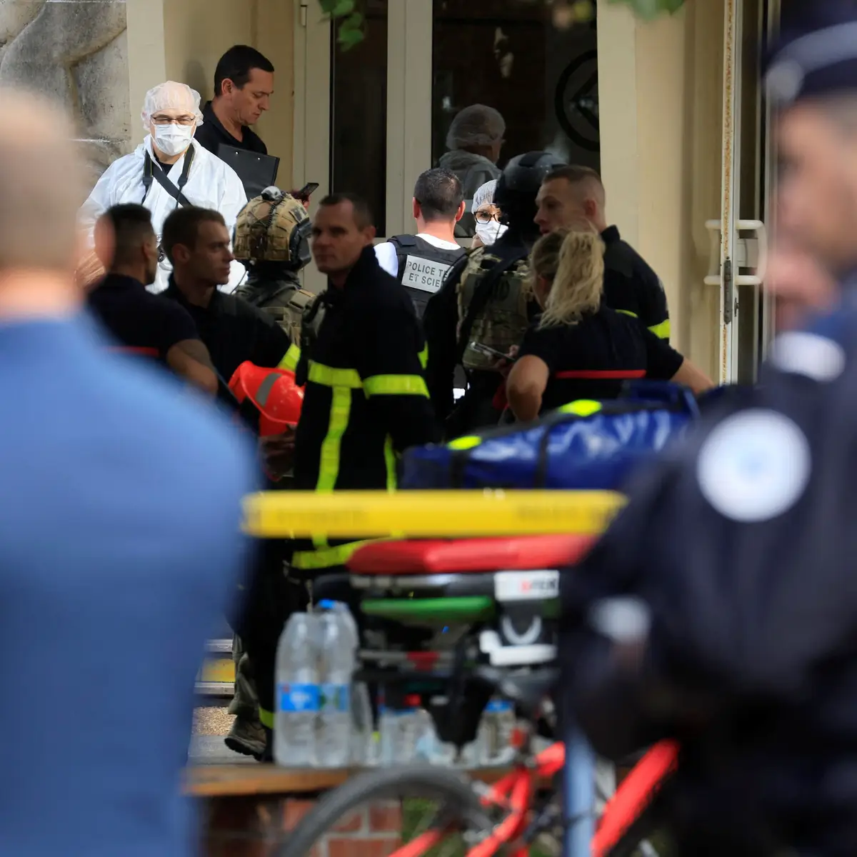 Escola de Arras, em França, evacuada devido a ameaça de bomba