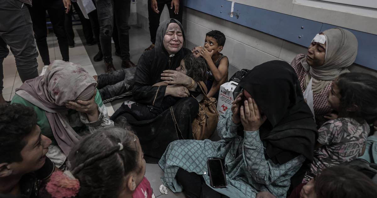 Autoridades de Gaza dizem que é um massacre sobre o povo palestiniano, Israel nega envolvimento: o que se passou no hospital al-Ahli?