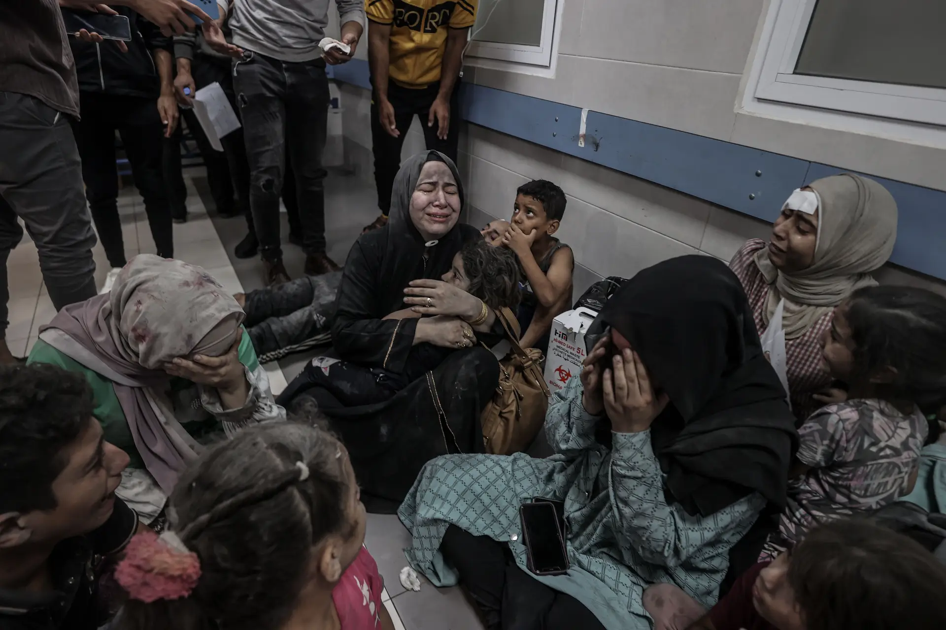 Autoridades de Gaza dizem que é um massacre sobre o povo palestiniano, Israel nega envolvimento: o que se passou no hospital al-Ahli?