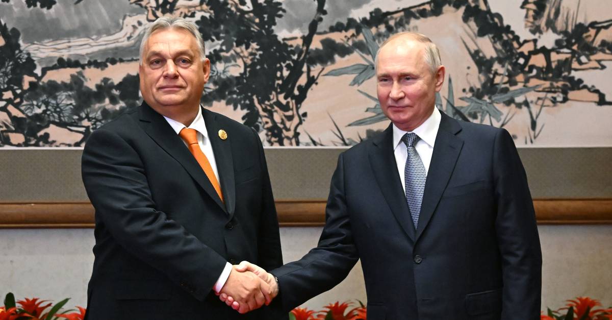 Primeiro-ministro húngaro aterra em Moscovo e vai encontrar-se com Putin