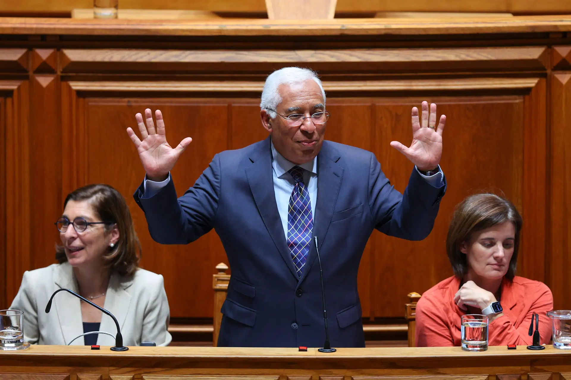 Ao “caos” na saúde, António Costa responde com um Orçamento sem “diabo” que causa “irritação” à direita
