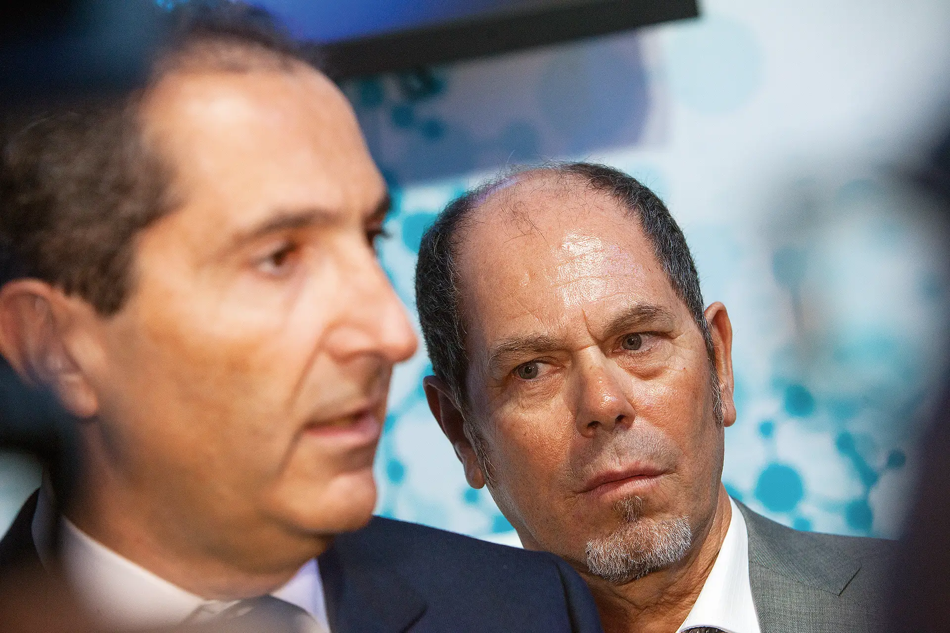 Armando Pereira (à dir.) com o dono da Altice, Patrick Drahi. Pereira chegou a ser presidente da PT Portugal