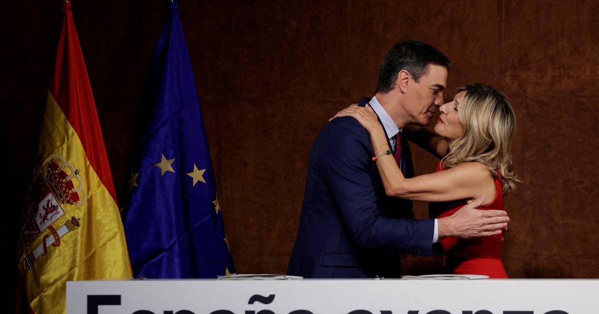 Sánchez e Yolanda Díaz acertam futura coligação de Governo em Espanha, Feijóo lembra que até ver acordo é mera “letra morta”