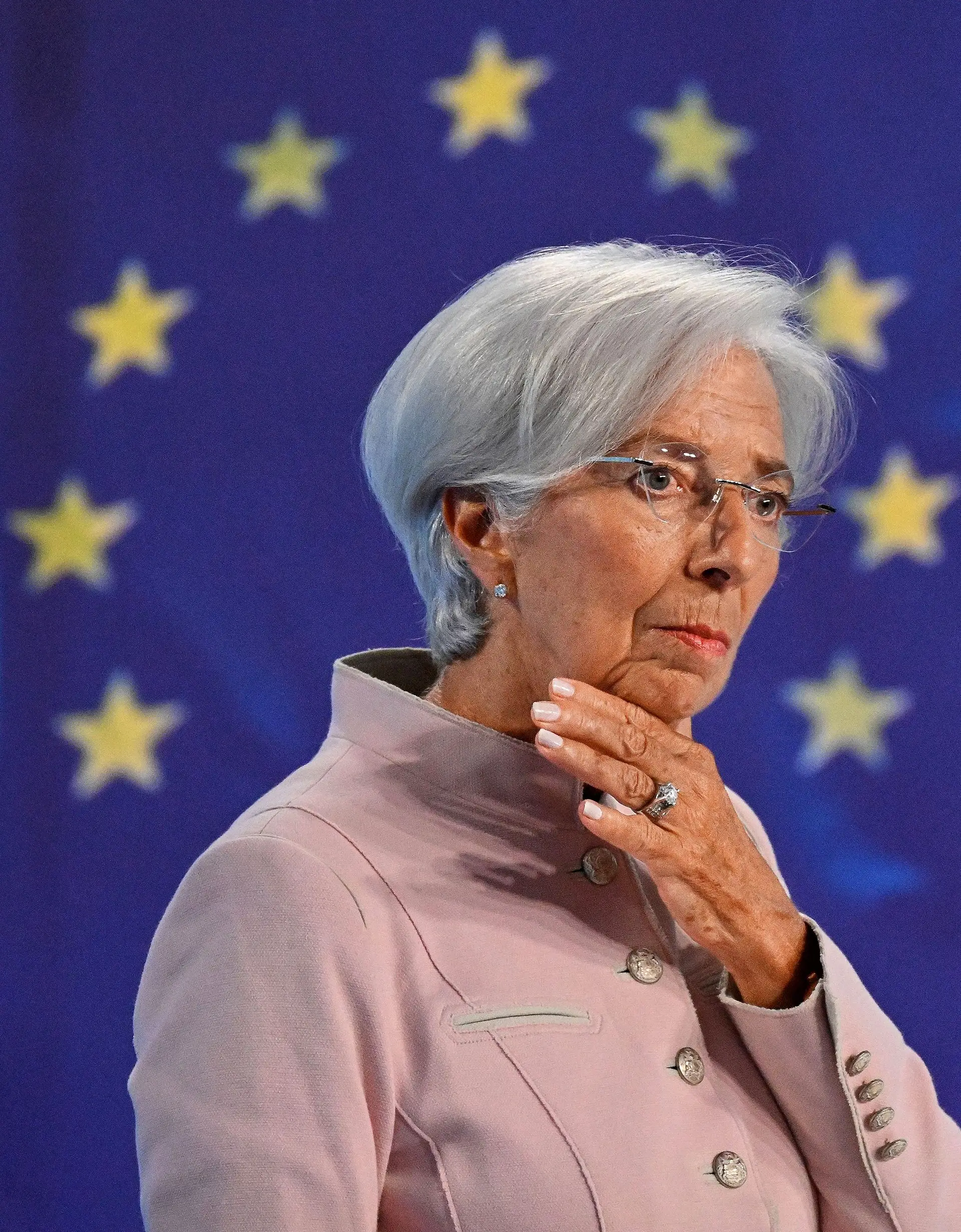 Christine Lagarde, presidente do BCE, vinha avisando para juros altos durante um período prolongado