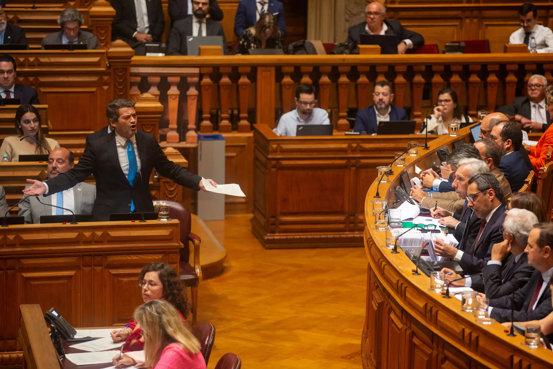 Sondagem SIC/Expresso: atitudes populistas altas em todos os grupos