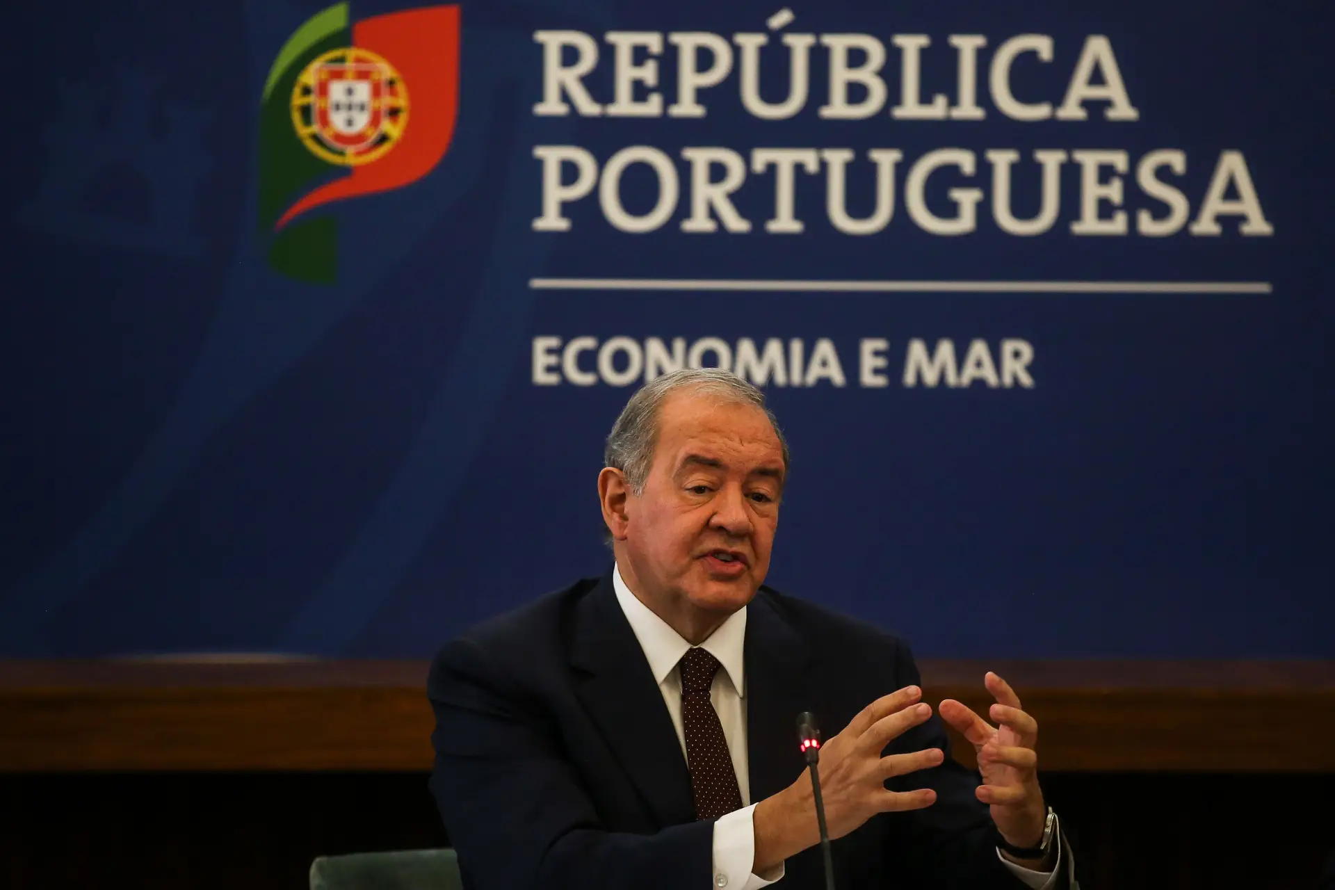 MP admite erro e confunde António Costa com o ministro da Economia na transcrição de uma escuta