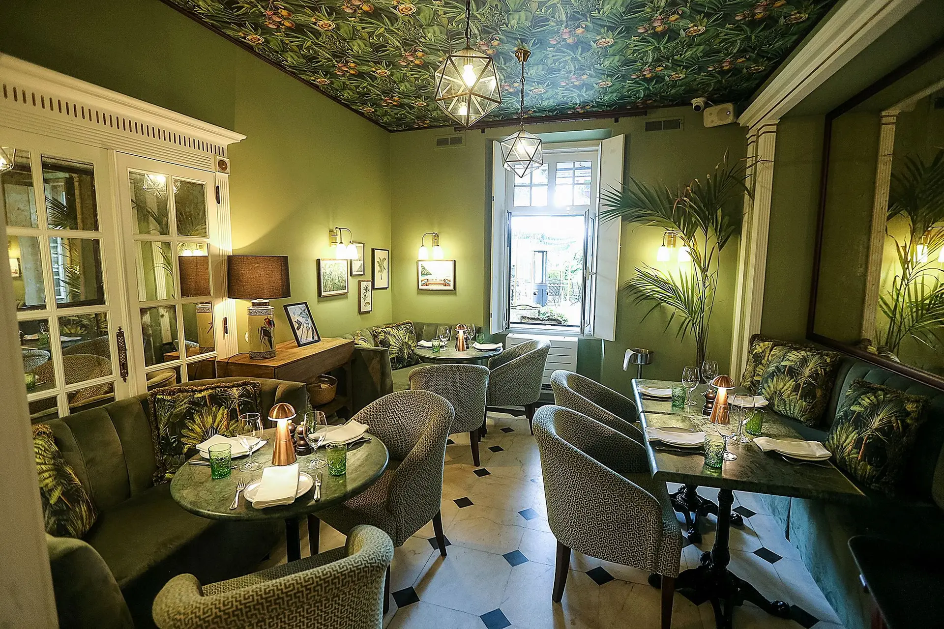 Um clássico contemporâneo: o Bougain é um restaurante com menu-modelo à sombra de buganvílias