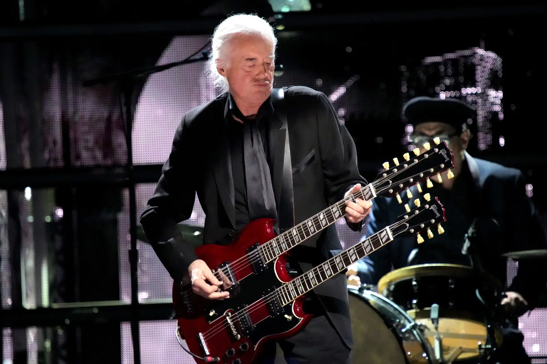 Jimmy Page dos Led Zeppelin faz aparição rara e toca Link Wray no Rock