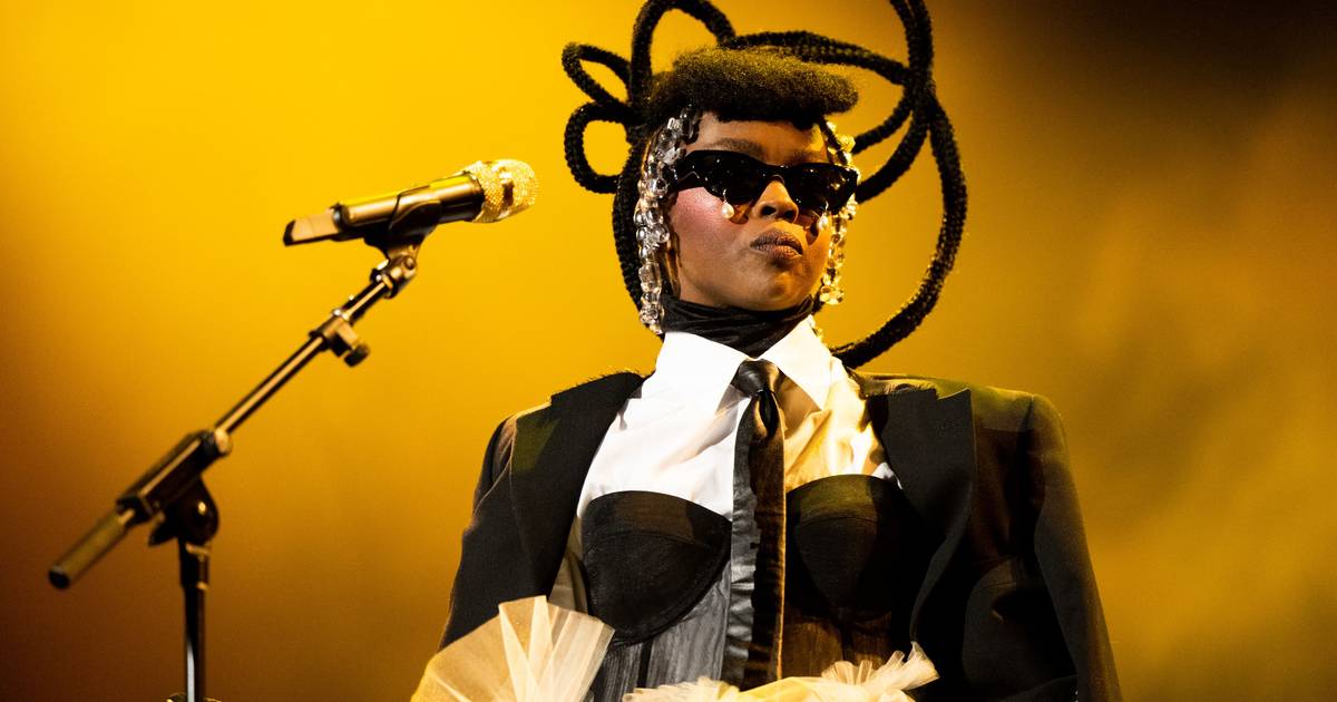 Lauryn Hill annuncia un 'meet & greet' con i fan a Lisbona: i biglietti costano 130 euro