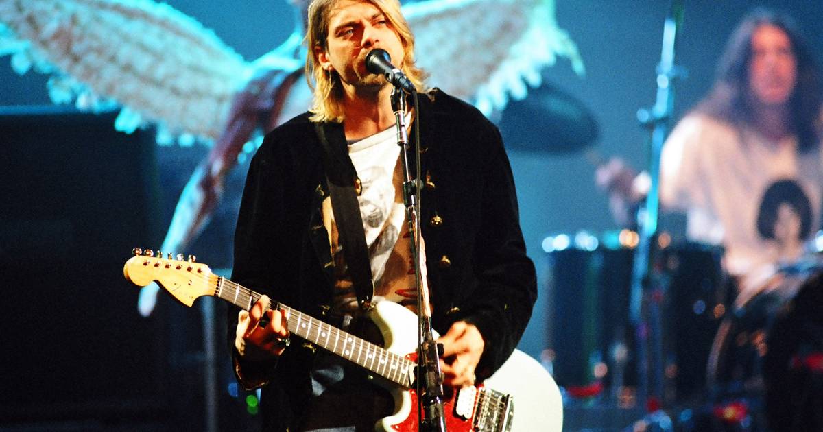 Guitarra que Kurt Cobain tocou no último concerto de sempre dos Nirvana vai a leilão