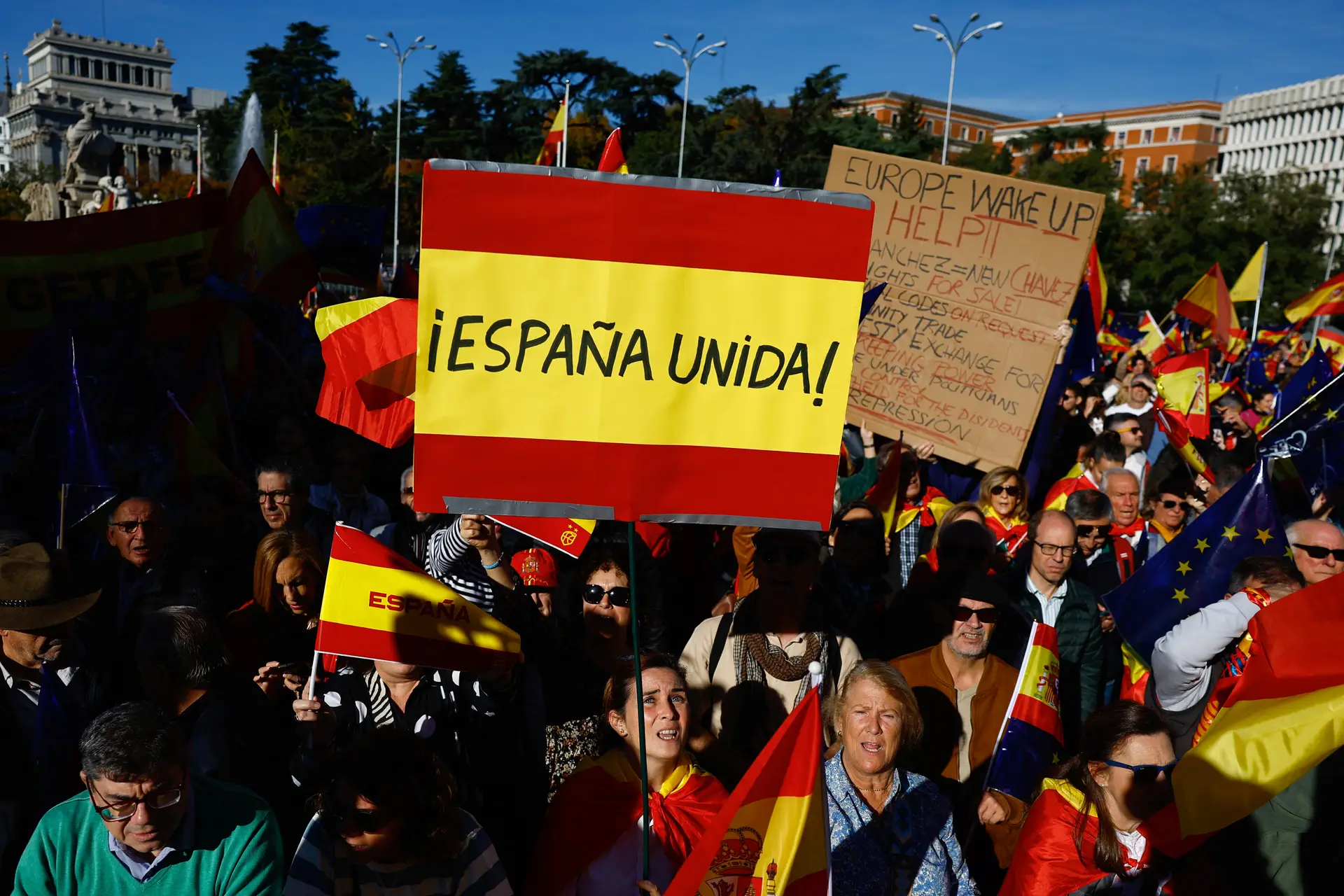 Manifestação juntou 170 mil pessoas em Madrid