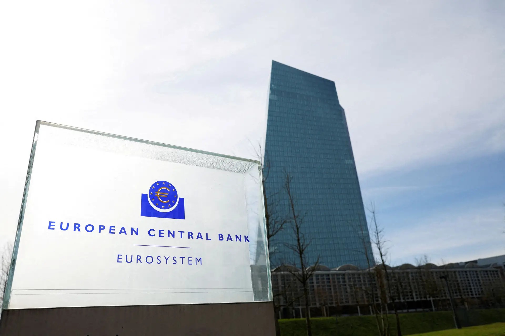 Inflação na Europa desceu em junho, mas preços altos nos serviços continuam a atrapalhar o BCE