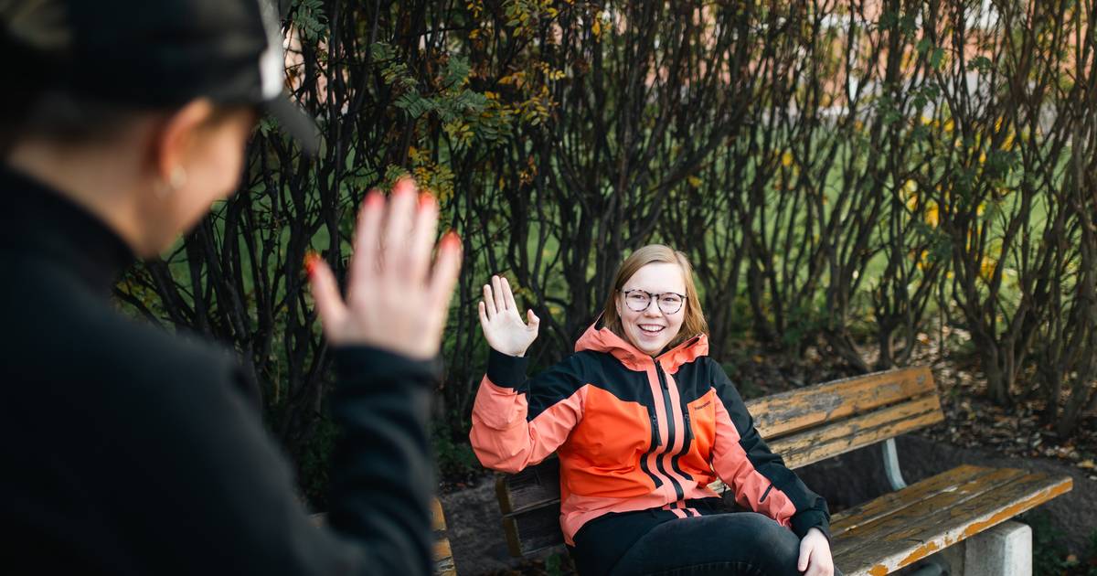 “Hej”! Cidade sueca quer acabar com a solidão com um simples “olá”
